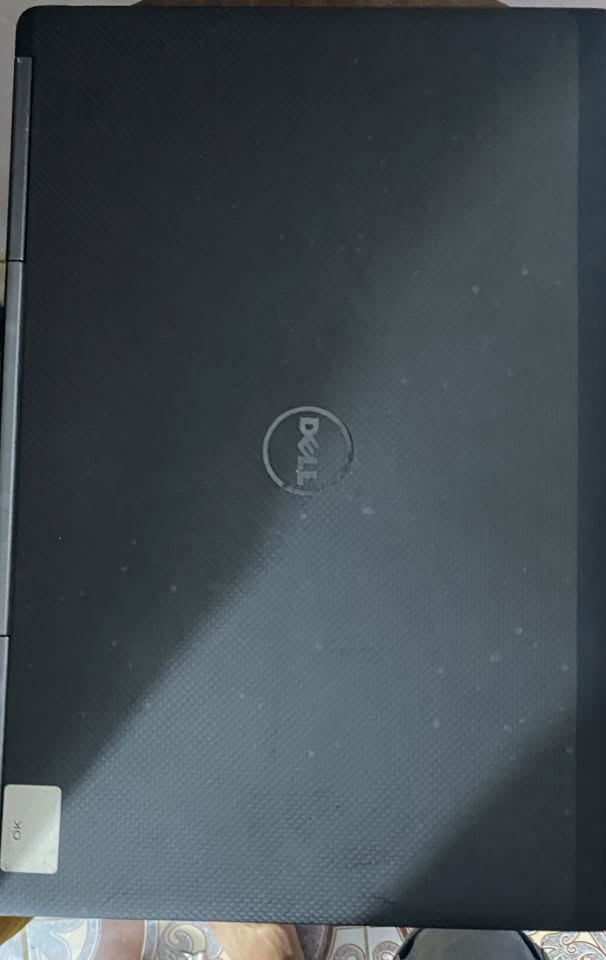 لابتوب DELLCORE i7الجيل 6ذاكره 256رام8حجم الشاشه17.6للبيع السعر325وبي مجاي للاستفسار على الرقم ***********الرقم بي وتساب
