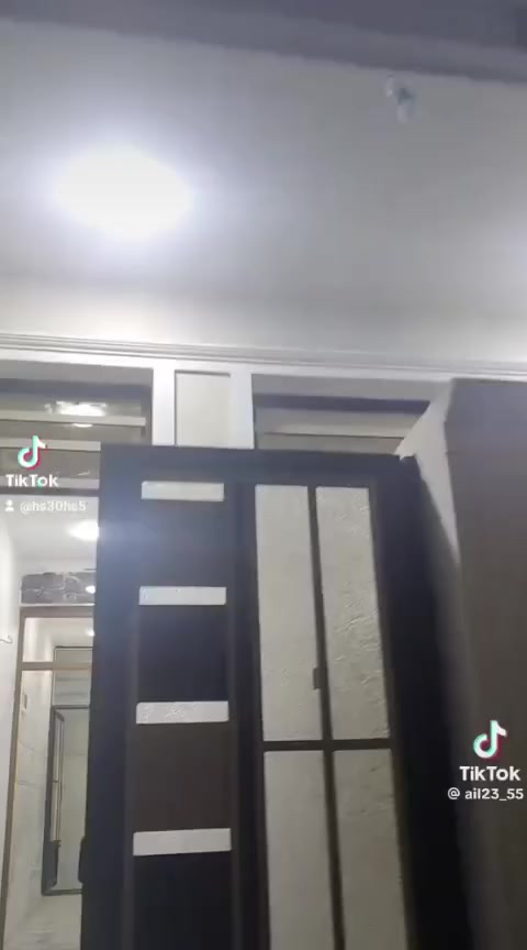 🏦للإيجار مشتمل مساحته 50متر 🚫((انتباه يتوفر 2مشتملات))

 حديثات زيرو🏦 ((طابقين))

 🔒((ايجاره500))
⚜️يحتوي على 
✅استقبال 
✅ومطبخ 
✅وغرفتين نوم
✅وخدمات

📍العنوان:-الشعب-شارع عدن-خلف جامع الجهاد

📞للاستفسار الاتصال على الارقام..
***********
