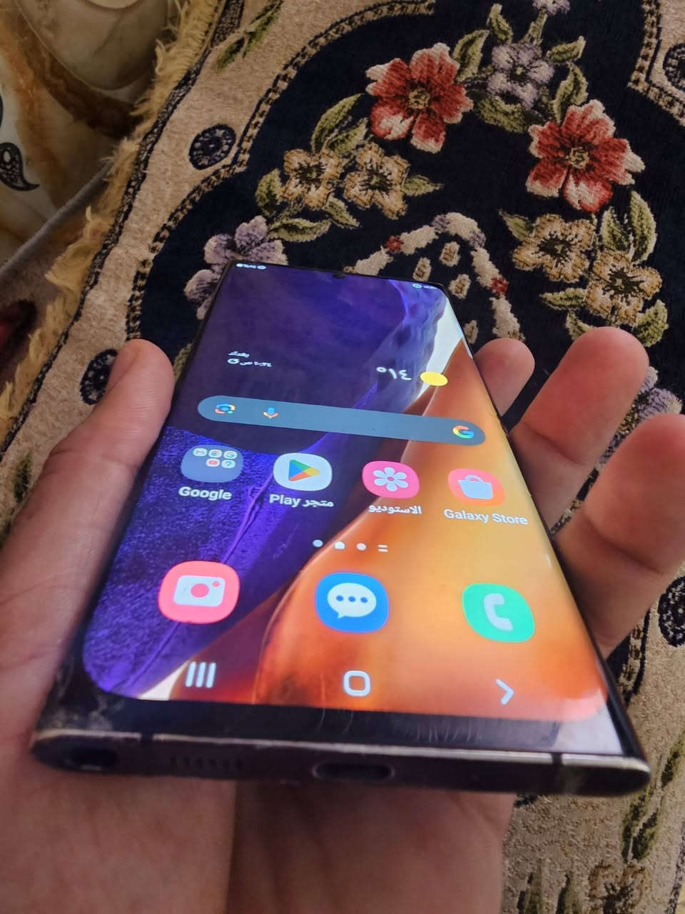 نوت 20 الترا شرق اوسط خطين مكسور الظهر وشاشة بيه كسر بس مأثر ع لمس يتصل***********
