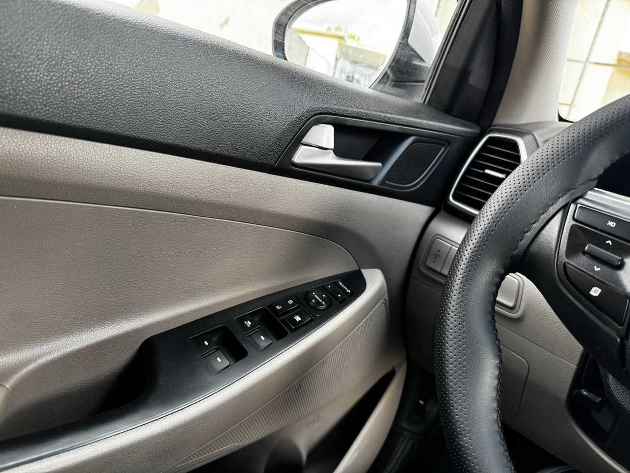 توسان 2019خليجي
ماشيه 85

المكان خبات كلك طريق الموصل

السعر 186$

بارد جامرلغ خلفي بسيط جدا وصبغ عند غطاء البانزين بسيط جدا وبارد لا يذكر راس البيوند قد اصبع


**إذا كنت صاحب هذا الإعلان وتريد حذفه لأي سبب، رجاءا أرسل رسالة إلى الدعم الفني**