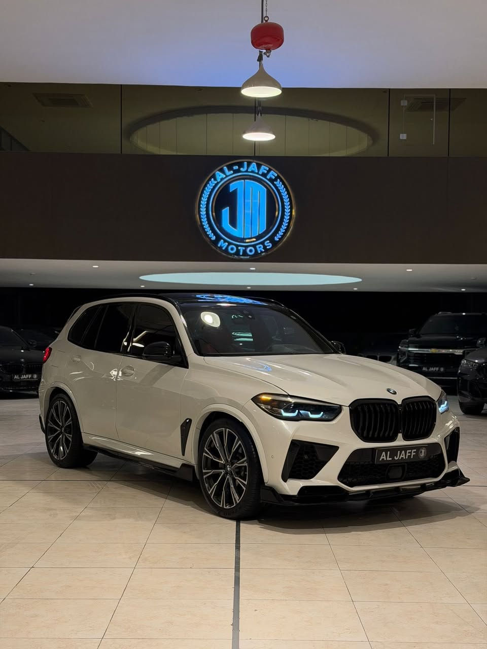 ﷽
                               BMW X5 4.0 M PACKECH 2021
▫️بيئم X5 موديل 2021 ئيم باكيج فول مواصفات

▫️محرك سته سلندر محرك مرغوب
🔹گير و محرك بشرط مامفتوح جديد 📦
بدون صوت و صرف و بدون خلل بشرط فحص ✅
🔹ماشية 32 الف حقيقي 

▫️السيارة وارد امريكي حادثها شبر من البنيد  وهنا صار بيها 3 قطع ونص بدون دواخل بشرط 
🔹سيارة جديد حيل حلوة و نظيفة

▫️فول مواصفات ١/١
( بصمة - پانوراما - داخل احمر - رادار - خمص كاميرات - داتاشو - رادار خط طريق - رادار جانبي - كشن جلد - كشن تتفيئة - كشن و سترن خزن - وضعيتات قيادة متعدده - صندوق شفت - ماوص - تبريد مركزي - بعد هواي مواصفات )

◽️محرك كير  بشرط مامفتوح
سياره حيل نظيفه 
بسميً السنويه بشرط تحويل و خرامه
سياره مابيها دينار مصرف كامل من كل نواحي

◽️نظافه ١٠٠٪؜ كامل سيرفس بدون نقص و بدون مصرف سياره اي نقص مابيها 
4 أيطارات جديدة تحتها 
تاير و ويل جديد لوك  شريكه 

نفسي يوم /تحويل و كاله حاظر
مكان / داخل سليمانيه🌆

◽️سعر _315$🔐 🔥🔥
◽️موبايل /*********** /// ***********📲
