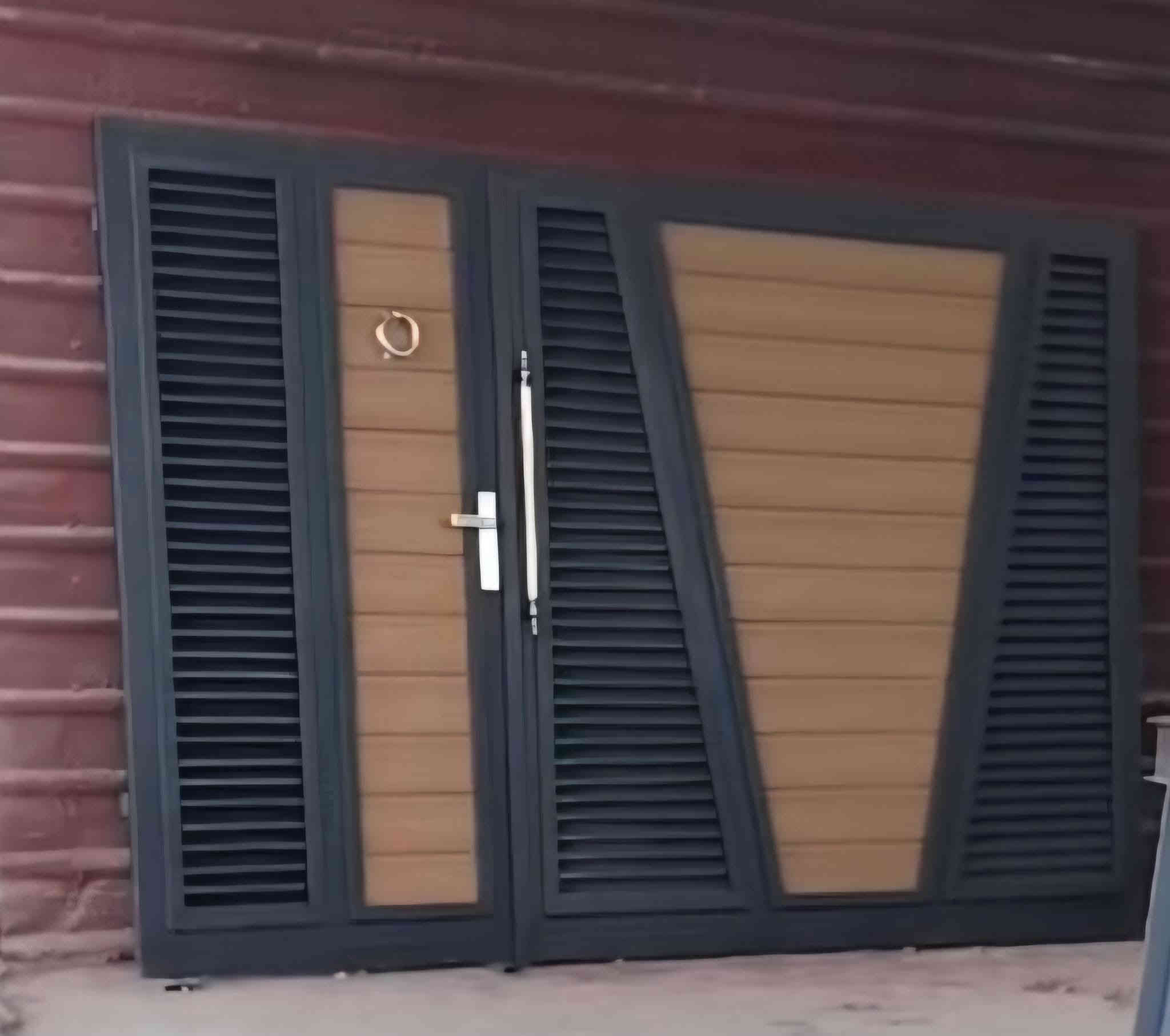 حداد متنقل كربلاء بيبان 🚪 شبابيك 🪟محجبرات 🛝 قمريات 🧾 كيسبان🎞️ سندويج 🛤️تصليح الحديد التالف🏯 والزنجار تبديل نرمايد قص شيلمان ***********
