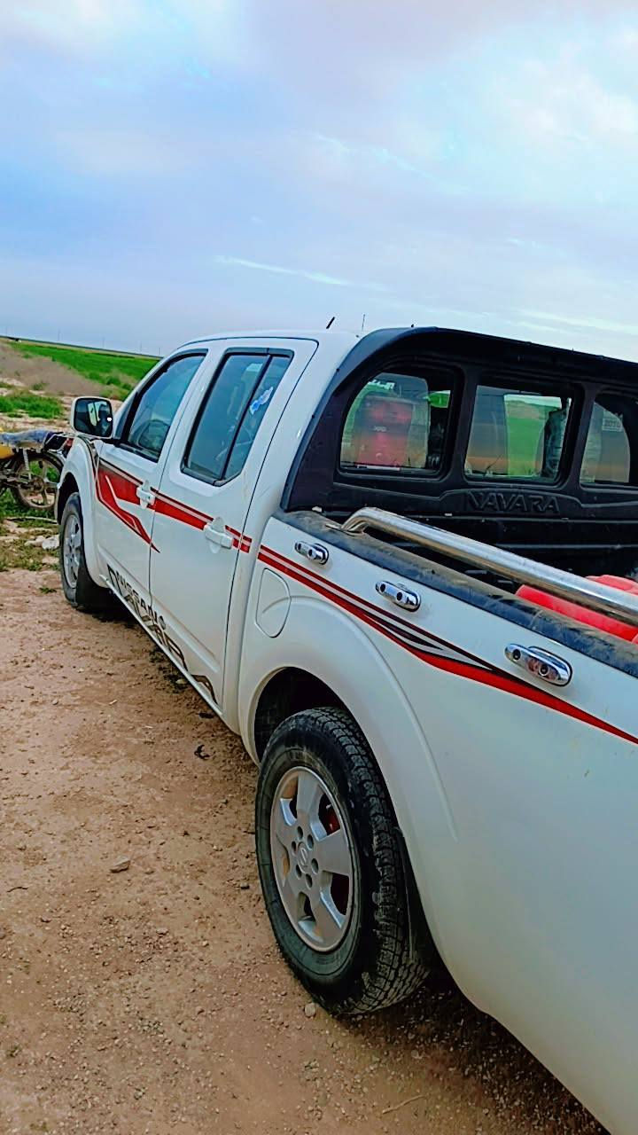 سلام عليكم نيفارا موديل 10 للبيع سياره جديده وحلوه ملاحظه السياره باسمي السيارهه متواجده في محافظه واسط نشرتها المره  الثانيه بالوعود الكاذبه السياره كلها بيها شغال كهربائياتها تبريتها تدفئه شغاله تخم تاير صدر جديد.    *********** السعر 85 وبيها مجال
