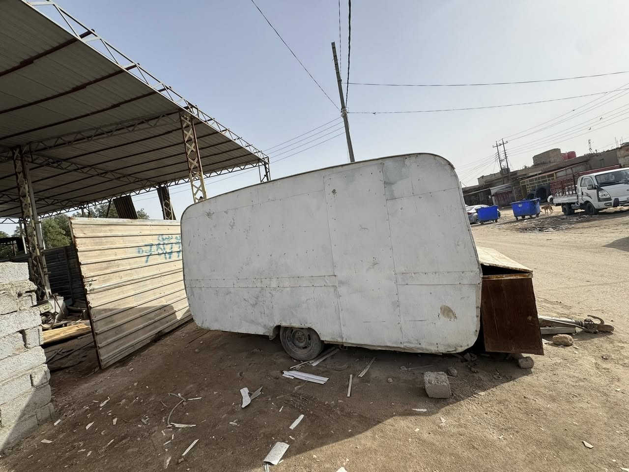 كرفان أوربي  فارغ للبيع
مكانه كربلاء 
سعره 18 ورقه 
للاستفسار ***********
***********
