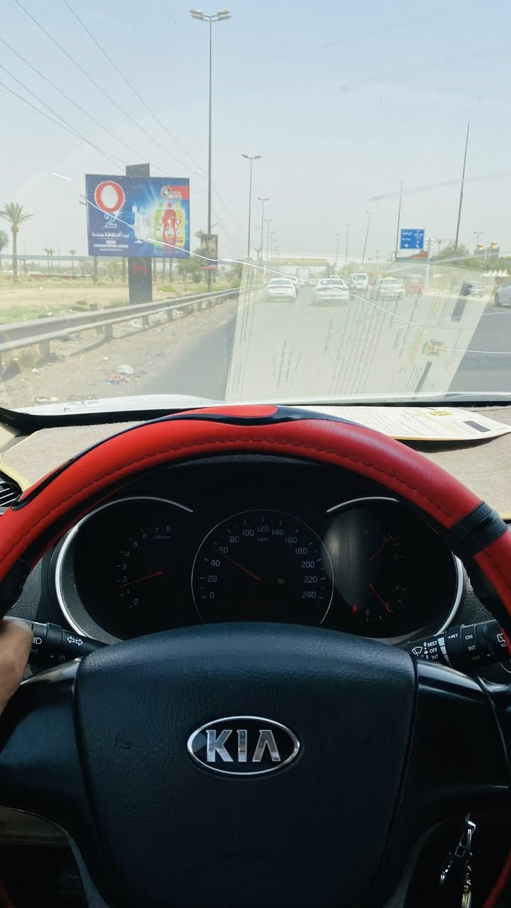 سورنتو 2014 للبيع
خليجي محرك 2400 دوش اخذتها بدون ضربة وسونار موجود ونضربت عندي بلجنطة بجانب الرقم وصلحتة سيارة على ايدي اخوكم محامي من بغداد السيارة رقم ديالى مشروع وطني نظيفة صارلها وياي 3 سنوات صدر جديد حساسات وشاشة حديثة يوتيوب وموقع وكاميرا خلفية 
مكاني بغداد الامين الثانية ***********
