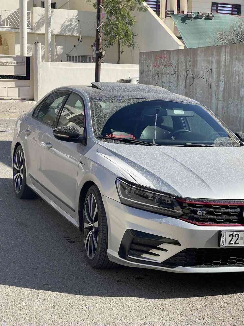 السلام عليكم 
للبيع او المراوسه حساب القناعه 
باسات GT 2018 V6 ✈️
فول مواصفات ١/١ 
السياره تجي لونين سلفر وسقف اسود بلادي 
الكير والمحرك بشرط مامفتوحات 
السياره استخدام شخصي نضيفه ومعتني بيها  ماشيه ١٢٧ م 
صالنصات SUV 
تبريد قطعتين 
شفتات استرين 
نضام carplay 
كشنات هيتر وجلد 
مصابيح ليد 
سماعات داخليه سستم صوت خرافي
السياره قطعه وحده صبغ بدون دواخل بدون ايرباك وبيها كم مكان تعديل بارد فقط 
السعر 165✅


**إذا كنت صاحب هذا الإعلان وتريد حذفه لأي سبب، رجاءا أرسل رسالة إلى الدعم الفني**