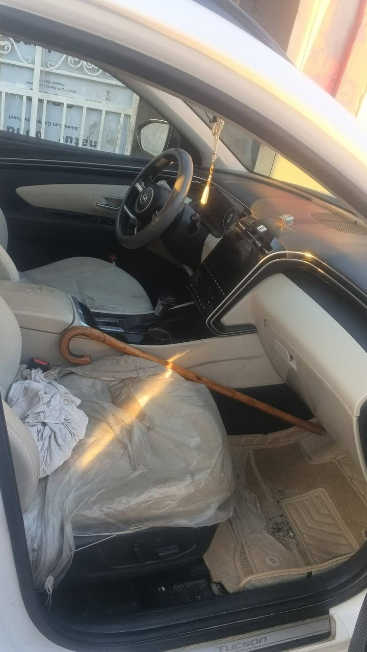 الملاحظه تبديل بس واشر
السلام عليكم توسان 24 باسمي ماشي 38 حساسات امام الخلفي جنراما قطعتين تبريد كهرباء بغداد السعر 200 رقم ***********
