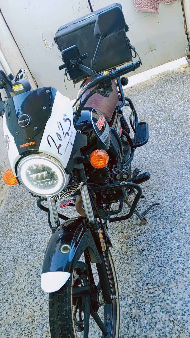 سلام عليكم دراجه دايون مديل 25بشهر سابع يوم تلاثه دراجه كفاله عامه برغي ممفتوح بيهه تشغلين عن بعد سعر مليون 600 مكاني بغداد رقم ***********غير متواجد عل نت
