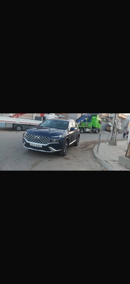 السلام عليكم
سنتافيا موديل 2023
واردامريكي السعر200
فول مواصفات 1/1
رقم بغداد بسمي
المكان الكراده ساحة 
التحريات ***********
