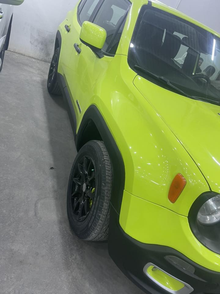 السلام عليكم جيب رانجيت موديل 18 حادثها جاملغ وبنيد السعر 135 بيع او مراوس حسب القناعه للاستفسار ***********
