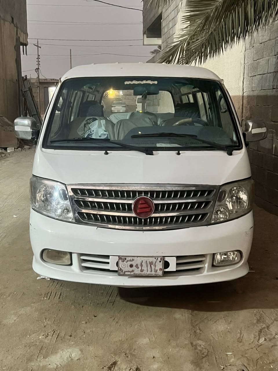 ‏سلام عليكم سيارة فتون 2009 بيهه مكينه ونجي توه شاده جديد كير جديد كسل جديد سياره مكفوله رقم احمر هيه وقرامات450مطلويه راعي يريد تحويل مراوس بسياره زفيره بيجو باص كون نضيف سياره واصله 35 مكان تنوّمه شط العرب***********
