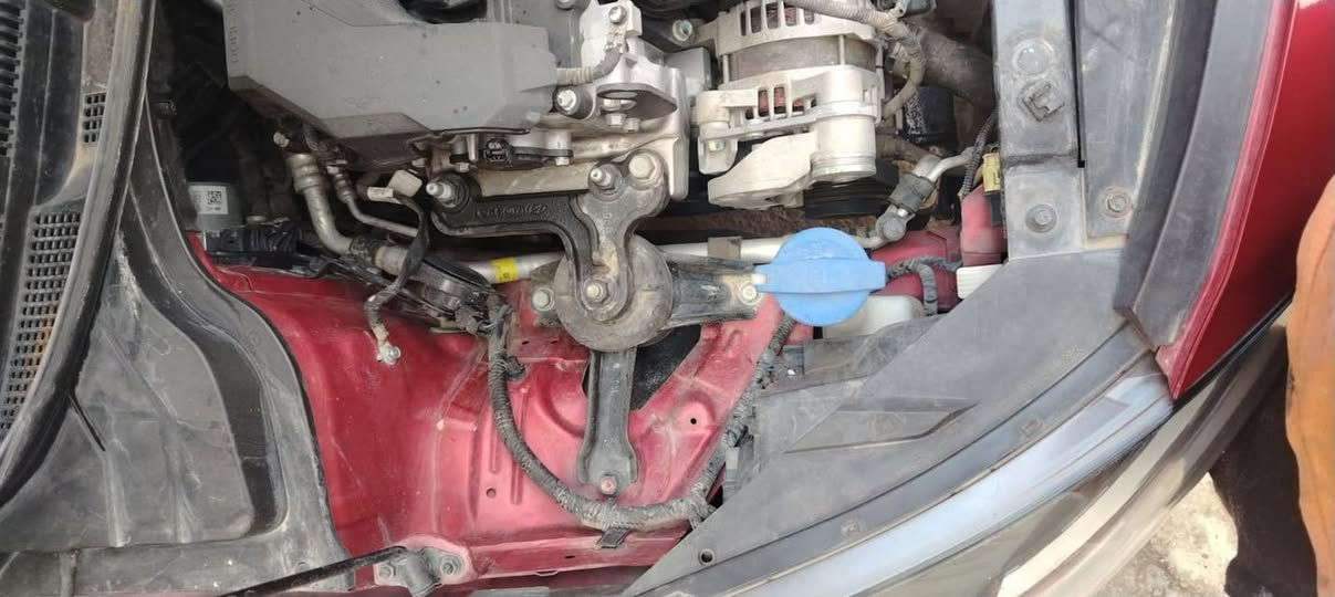 السلام عليكم اخوان مكلف بنشر 
كيا ريو 2020 
ضررها بس بونيد ومبدل بلادي شرط بدون صبغ
رقم نينوى كوبون بانزين
محرك 16 دوش 
كير AT المرغوب 
ماشيه 28.000 الف  
شرط التحويل والغرامه 
السعر 120 
***********
***********
متوفر واتساب
