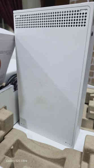 السلام عليكم اكس بوكس سيريس اس نظيف جدا مع كامل الملحقات اصلية وجوستك إضافي كيم سير والعاب بي لعبة فيفا 26 ولعبة ارك رايدر اصدار الجهاز 2023 للبيع بسعر 350 وبي مجال استفسار موجوده خاص *********** واتساب عنوان بغداد الكرخ
