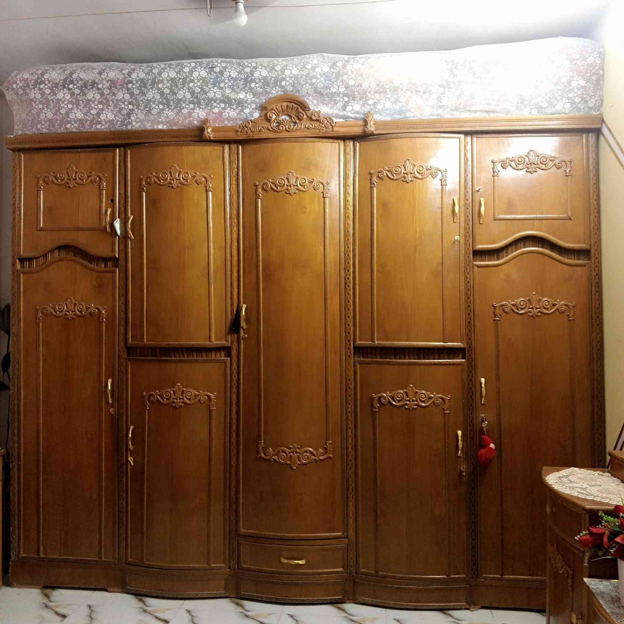 غرفه نوم داخل خارج صاج نظيفه مبيها اي ضرر تاج الجربايه موجود السعر 850 العنوان بغداد الشعلة ***********
