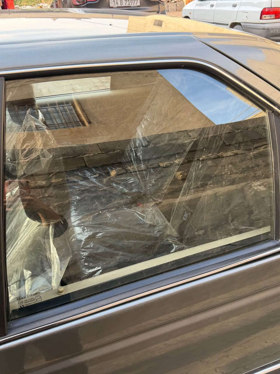 بيجو 24 بيه باردين حره بسمي سياره ع ايدي رايده 83وبيه مجال حت لو مراوس وأنطي فرق أي ستفسار ع الرقم *********** البصرة, العراق
