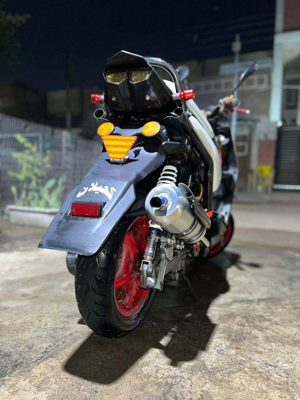 السلام عليكم سكنس جبلي للبيع كهربائيات شغالة البريكات والدشبول كلة شغال شلعة ومعدل بيهة كلجات رياضي وبكلايت r6وستيرن ويدات بريك مكاني بغداد الشعب السعر ١١٠٠ وبيهة مجال (الصالنصة مو وياهة انطيك البلادية) ***********
