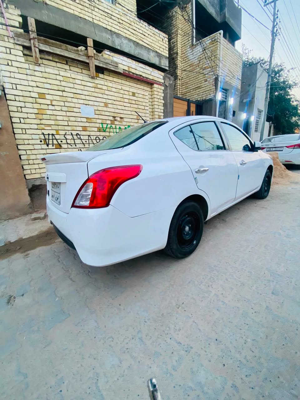 نيسان صني مديل ٢٠
ماشية ١٢٠ 
 سونارها موجود ب الصور 
السعر ٩١ 
رقم الهاتف ***********
العنوان النجف
