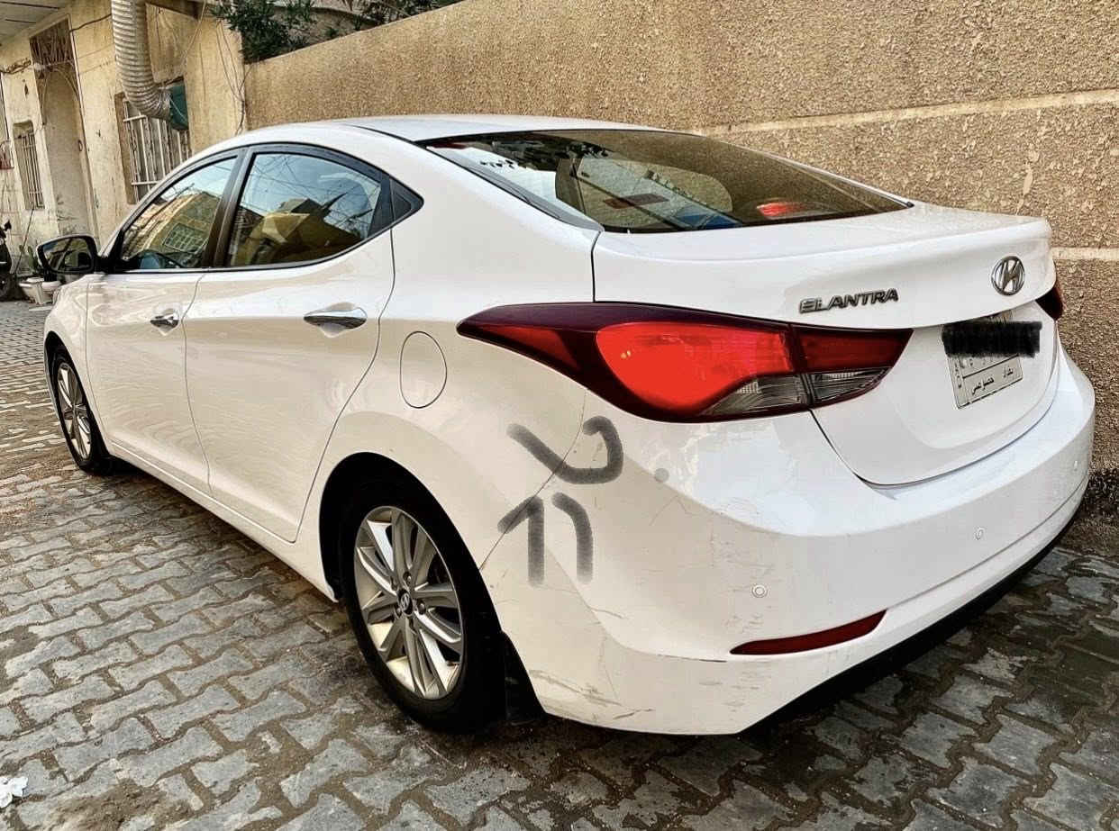 السلام عليكم 
النترا 15 ماشيه 107 بيها بارد فقط بدون صبغ + القماره مكشطه دائره صغيرة موضحه بل صور + صور السونار مرفقه ( كير محرك صدر كفاله ) المكان بغداد 
السعر 125 
***********
