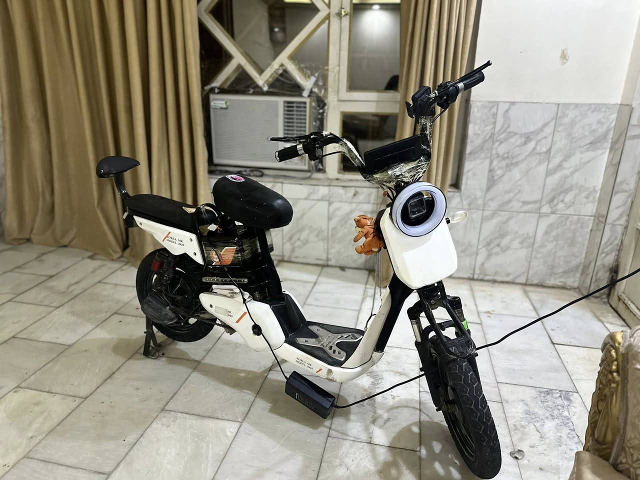 دراجه شحن للبيع سعر جدأ جداأ مناسب سعر 200بيها مجال لاستفسار راسلني خاص👍


**إذا كنت صاحب هذا الإعلان وتريد حذفه لأي سبب، رجاءا أرسل رسالة إلى الدعم الفني**