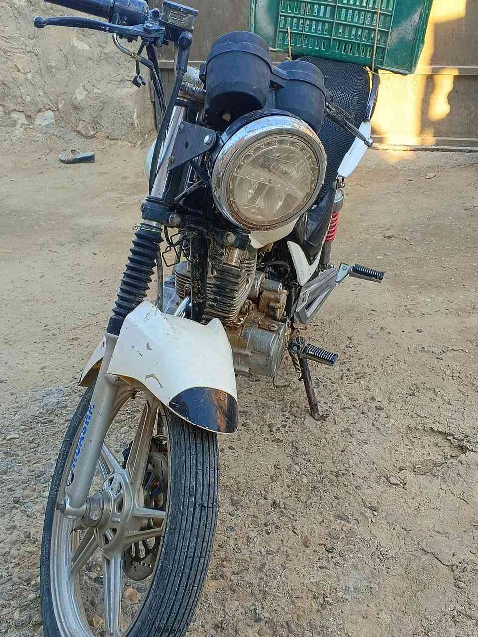 هيوشه موديل 2017 شرط كير محرك مكمرك واوراقه ويا مكفول من كلشي نقصه بس الجذيله شغال  نكره هندر: مراوس بماطور حديده وكلشي وسعره:  التواصل واتساب واتصال ( *********** ) مكاني هيت حي البكر الشرقي 

ادمن 🤍
