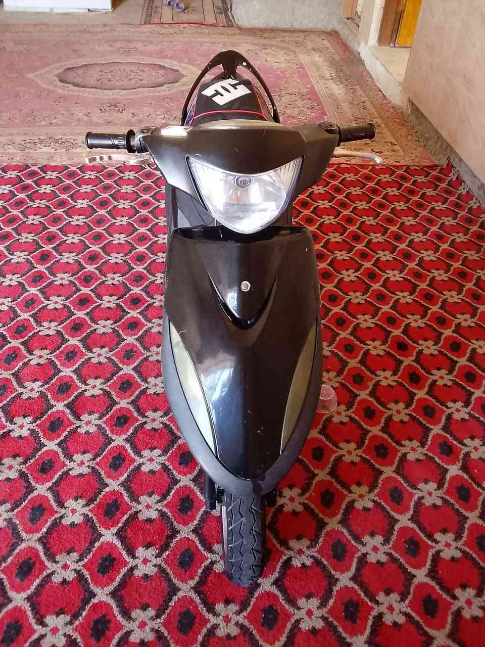 البيع دراجه ماكس عدله الدراجة نضيفه وكامله وكله شغاله مكينه ناعمه شلعه معدل فول  الدراجة انضف من الصوره المكان كربلاء الأمام عون السعر 360 وبيه مجال بسيط الرقم *********** بيع ومراوس
