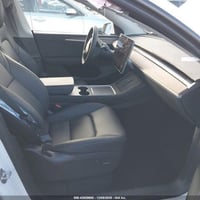 تسلا Y • ٢٠٢٤ • ماشيه ٣٨٠٠٠