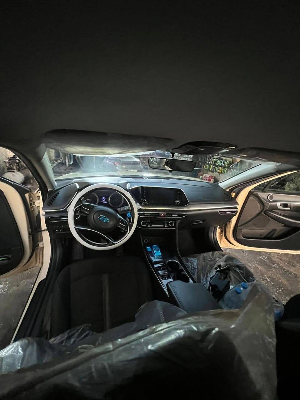 تكسي دبي سوناتا ٢٠٢٣
سعر ١٤٠ بيهه مجال 
بأسمي سنويه ٢٠٣٠ 
مكان السيارة نجف 
*********** 
كفاله عامه ما عدا كصة البنيد 
صبغ تكسي دبي بيجي وهيه اصل ابيض 
بيع نقد فقط 
ماشية ٥٥٠ الف
