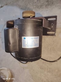 ماطور البيع مالت بلنص ما مفتوح ويريده يتصل عله هاذه الرقم07821466274
