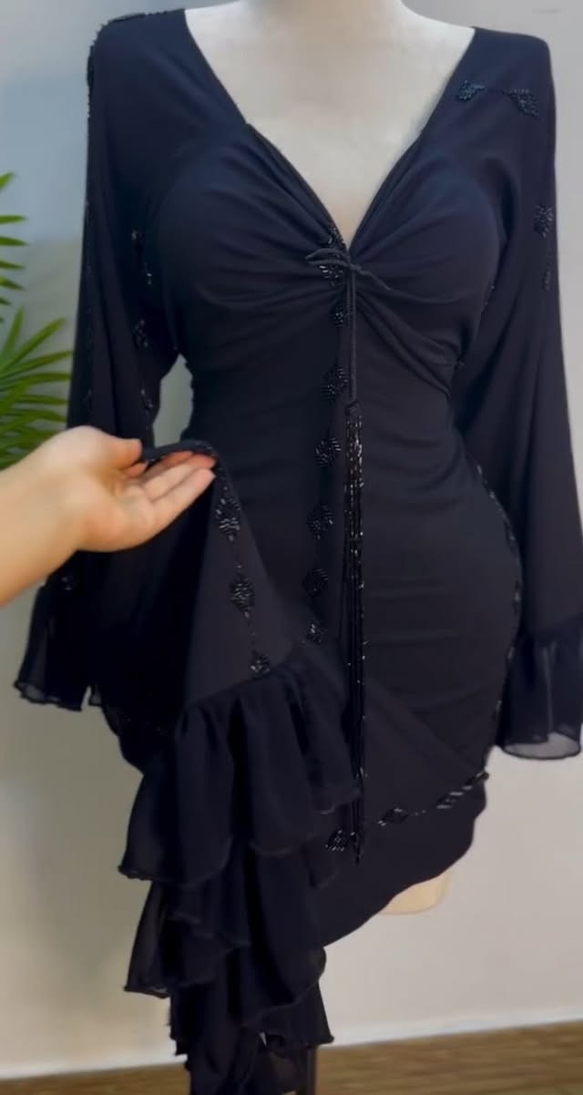 فصالات اسود وشرط القماش الاصلي فحص بوجود المندوب والأسعار مناسبه ومتوفر توصيل


**إذا كنت صاحب هذا الإعلان وتريد حذفه لأي سبب، رجاءا أرسل رسالة إلى الدعم الفني**