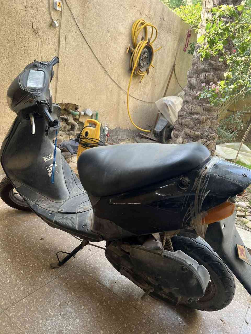 السلام عليكم
دراجتين ساسوكي للبيع 

الاولى السوده دراجه اوراقها موجوده ب اسمي 
مجفته ناقصها بس تنضيف كابريتر سعرها 150 الف مجال بسيط 

الثانيه الرصاصيه اوراقها ضايعه هيه هم بسم صديقي 
ما ادري شنو مشكلتها ابيعها على حالتها ما تحتاج تجفيت 65 الف مجال بسيط للشراي 

الي ياخذهن ثنينهم اتساهل وياه 

العنوان مغربه 
للتواصل على الرقم ***********
