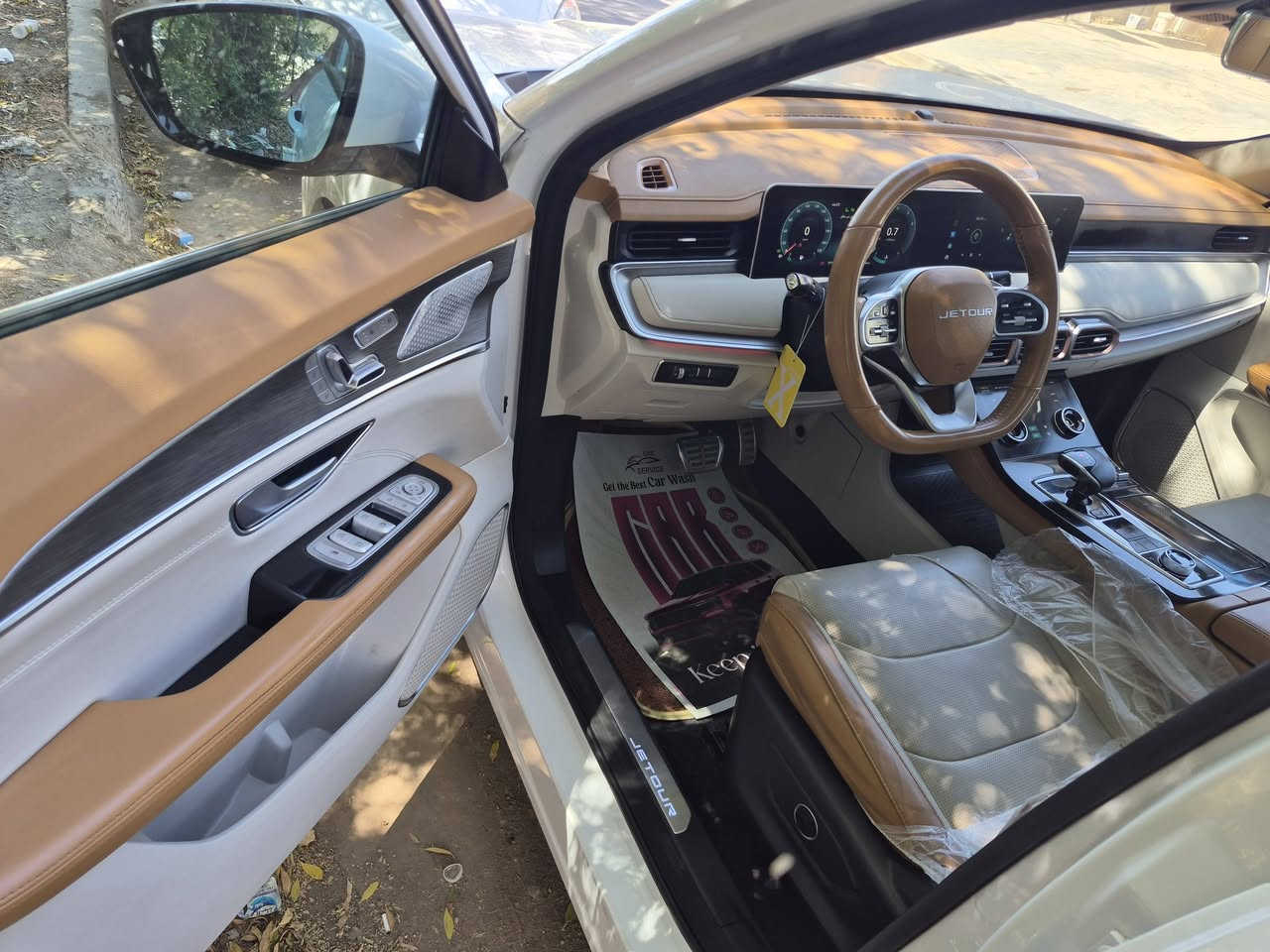 جيتور x70 لكجري بلاس مكينه1.6موديل 2025 سبعه راكب ماشيه 26 الف..
السعر:25,500,000 دينار عراقي 
للاستفسار: ***********
