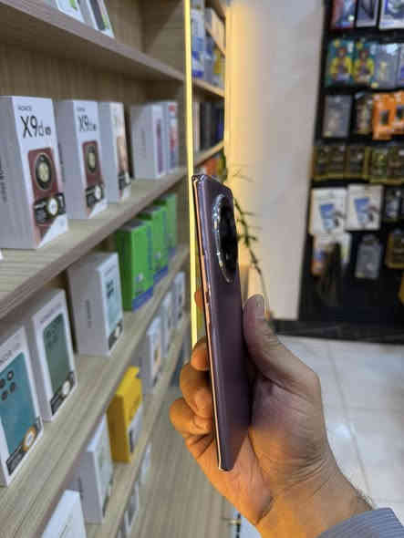 𝐇𝐎𝐍𝐎𝐑 𝐗𝟗𝐂 
رام 12 +12
ذاكرة 256GB
#السعر 265 الف
قناة تليكرام 
https://t.me/dijlah_mobile
للاستفسار راسل الصفحة او الاتصال بالرقم 👇 
***********
الموقع / طوزخورماتو قرب فلكة امام احمد دجلة للموبايلات
