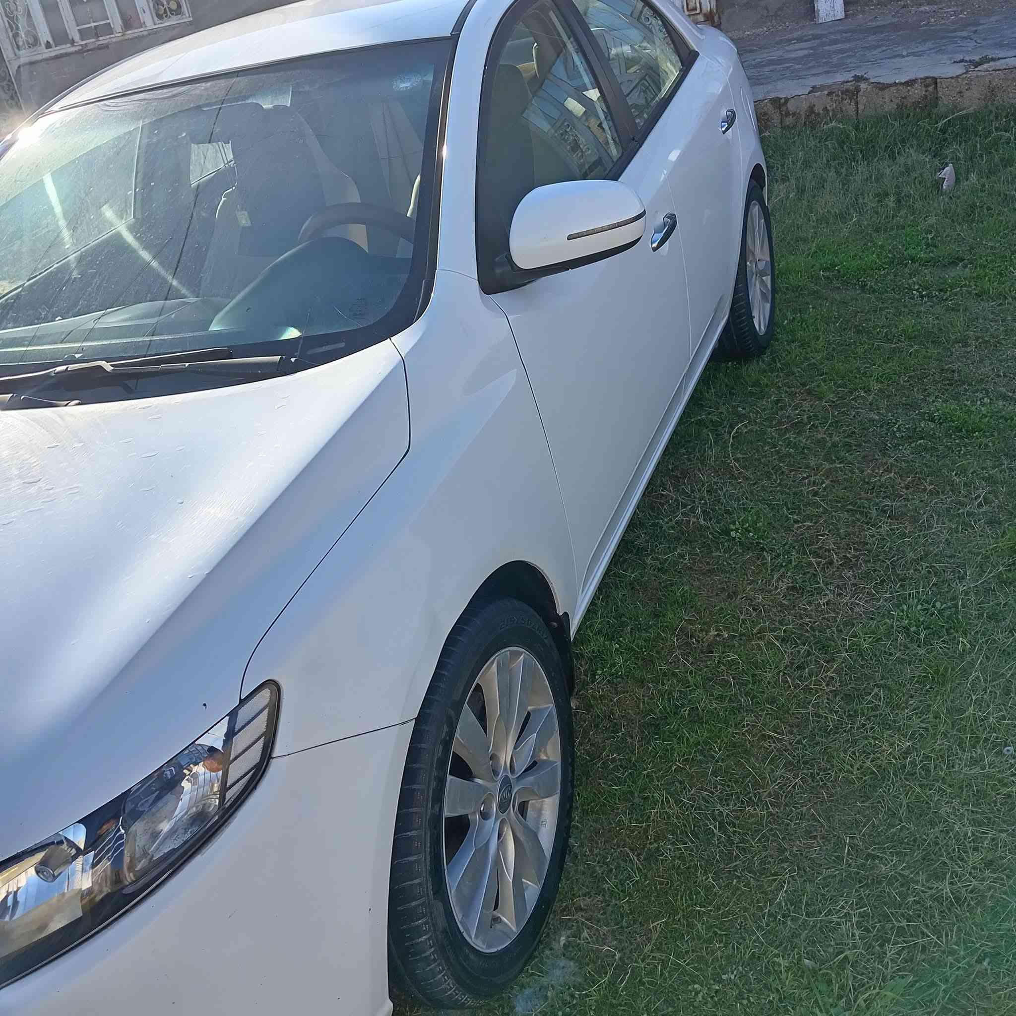 من رخصت لادمن
السلام عليكم سيراتو موديل 2013سياره مكفوله كفاله عامه عده ملاحضه بسيطه باب الصدر ولباقي عل سونار سياره جديده مال جناي رقم اربيل سياره محرك 1600 نص فول سياره السعر اتصل وبيك خير ودلل *********** مكان السياره واسط الزبيديه
