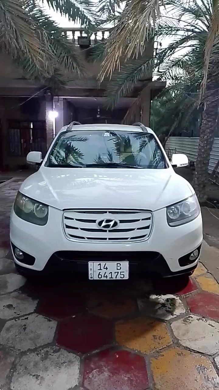 سلام عليكم سياره سنتافي للبيع موديل 2012 جاهزه من كلشي مكاني بصره ابو الخصيب وشراي يتصل ***********
