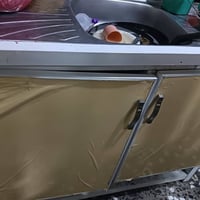 تركوازي تركي • وردي ٨ مقاعد • كاونتر