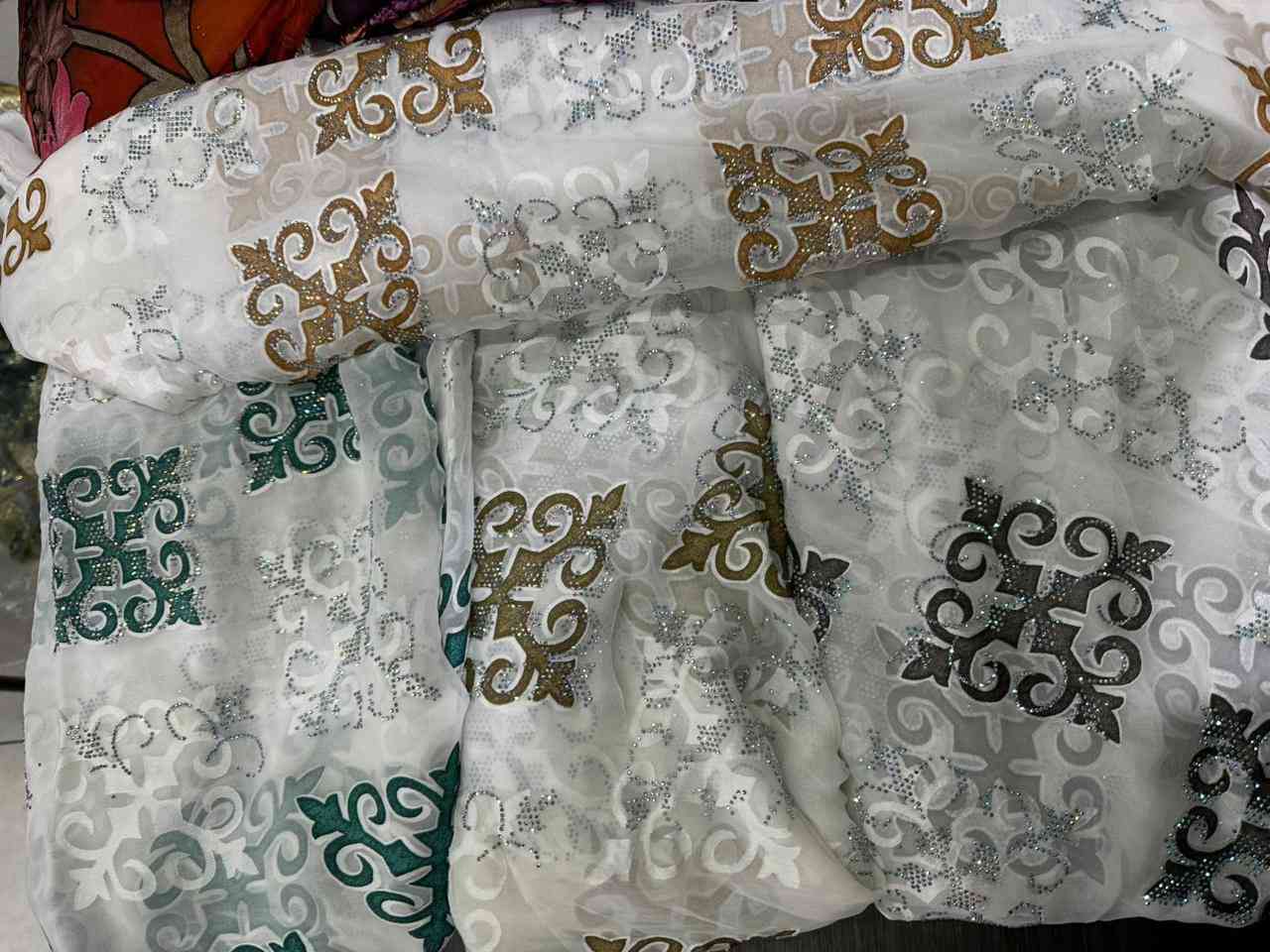 السلام عليكم كراسى نقێم به رده سته بۆداواكردنى په يوه ندي بكه ن وه تساب *********** ***********بازارى نه ورۆز
