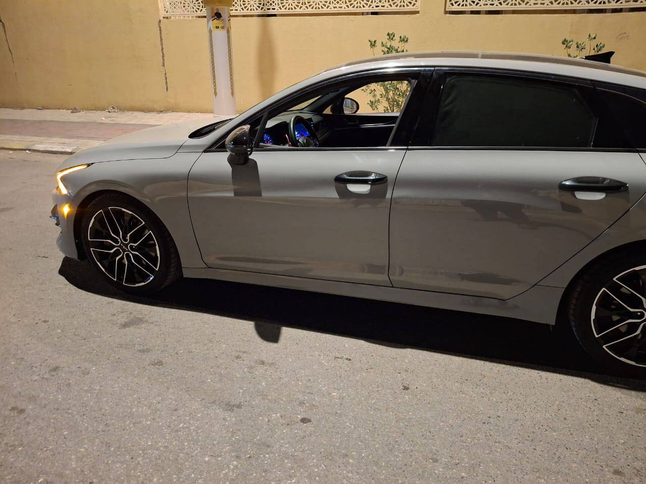 K5 gt 2024
ماشيه 37 الف كم
4كامرات 

سعر 220 
***********
