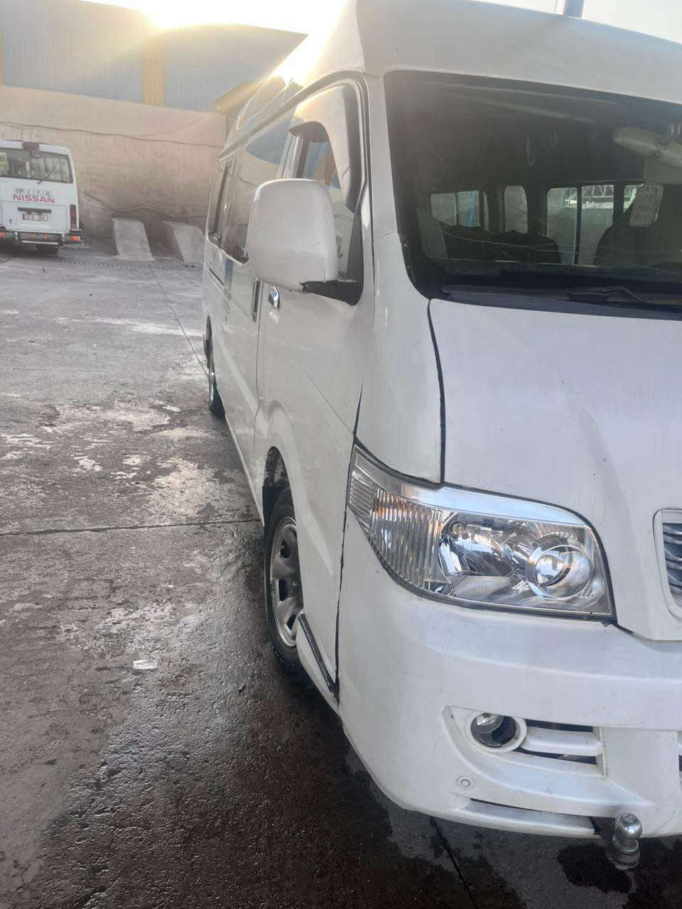 شیری مینی پاس
مەکینە ارنەب ٤ پستن
مۆدیل ٢٠١٣ گیر حادی
وەرگەران و برانەوە بە شەرت
تەبریت سارد و گەرم 
جام کارەبایی
دەرکە کارەبایی
Abs
سەیارەکی نەرم و بی تەقە و رەقەیە
سەنەوی ئەوەلیاتی بە شەرت 
سەیارەکە خاوینە 
٣ یان ٤ پارچە سبوغە 
سەیارەکە مالی کاسبیە 
سەعری ٥٢ وەرەقە
رەقەم تەلەفۆن ***********
ڤایبەر و واتس ئاپی لەسەرە. أربيل, العراق
