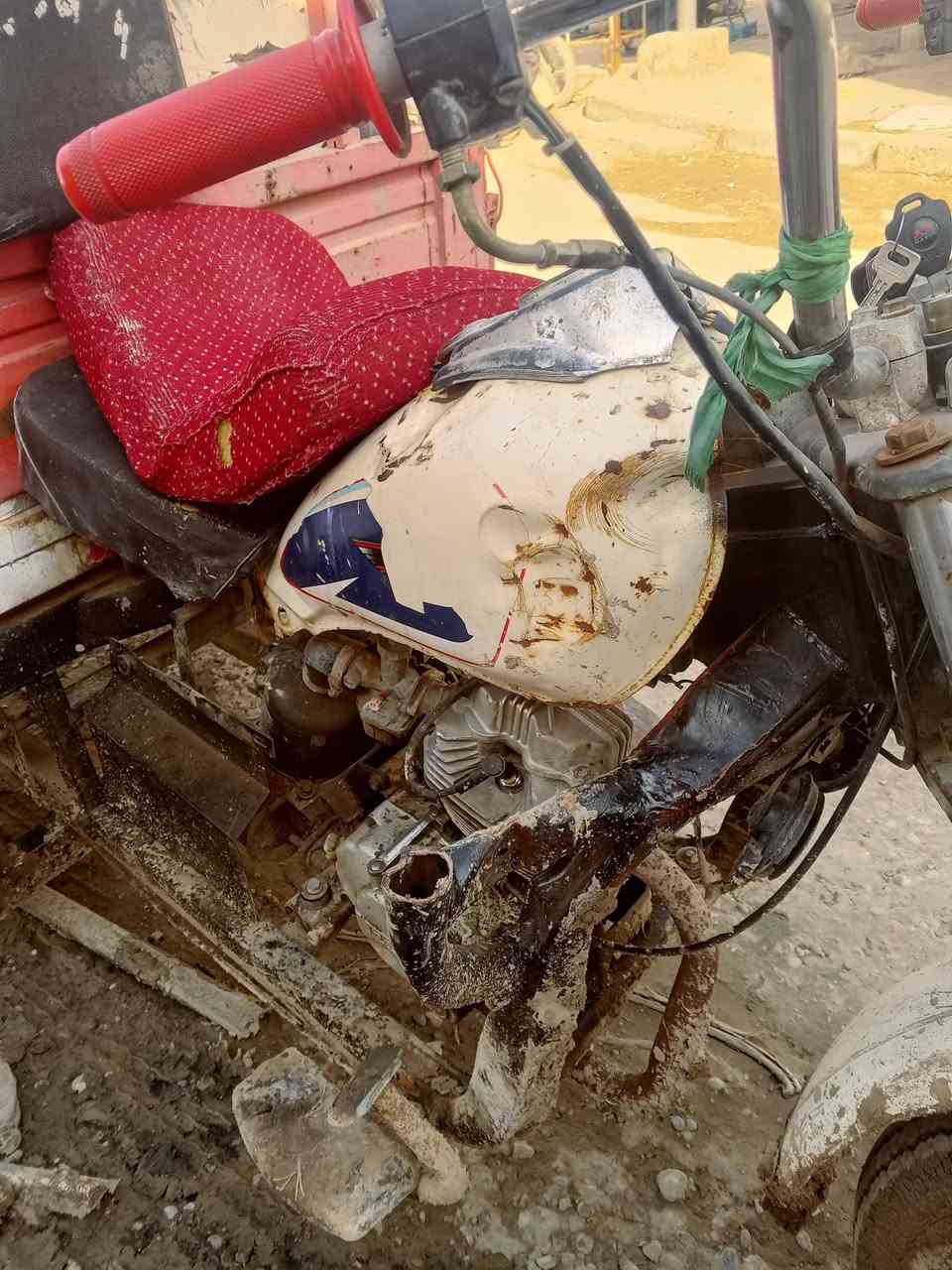 عمي سلام عليكم ستوته البيع أوراق اصولي بيه طكه بل درع منكلبت بيه والعبت روحي منه ابيعه 950 قفل شراي ***********
