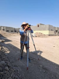 وبركاته مستعدون لتنفيذ كافة اعمال المساحة تقسيم اراضي شوارع مجاري بنية...