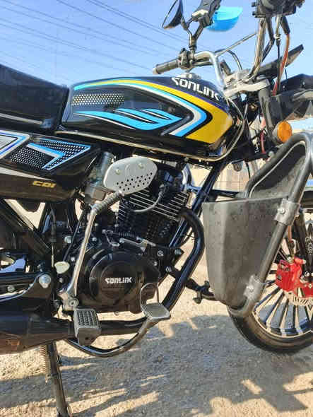 السلام عليكم دراجه 5 كير موديل 2025 دراجه صارلي شهرين من ماخذه مكاني بغداد سعرها 750 وبيها مجال للطيبين دراجه جيب اي فيتر وياك وافحص كلشي شغال بيها اي نقص مابيها الله شاهد ومامتعبها جنايها بس صار عندي شغله واريد ابيعها
***********
