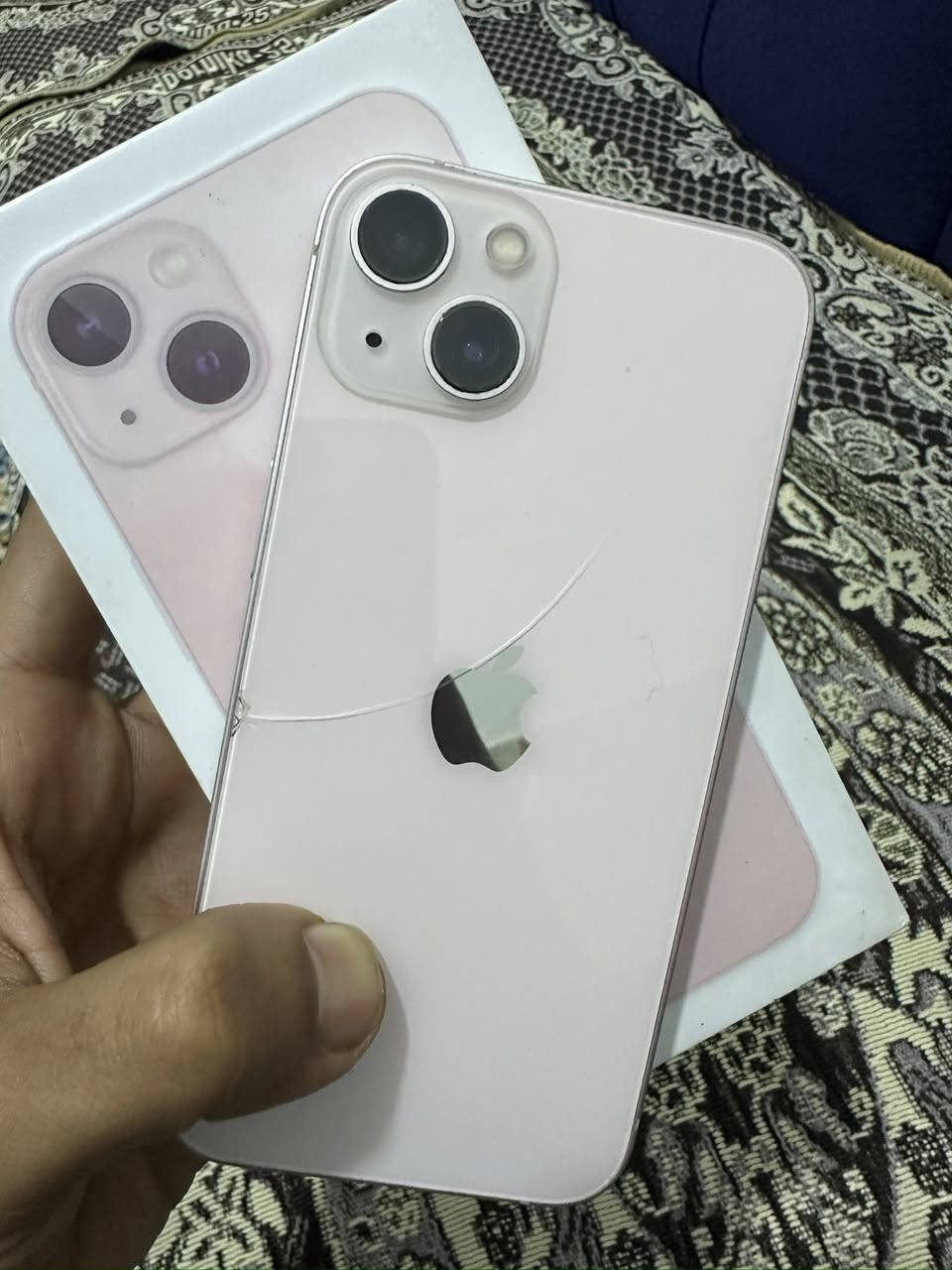 ايفون 13 العادي
اللون وردي 🩷 الذاكره 128 

التلفون مستبدل شاشه وبطاريه نسبتها ١٠٠٪؜

نت اتصال كامره فيس ايدي كله شغال ✅
نموذج AA/L الاصلي كارتون مطابق

السعر 300 وبي مجال بسيط 

مكاني بابل المحاويل / ***********
