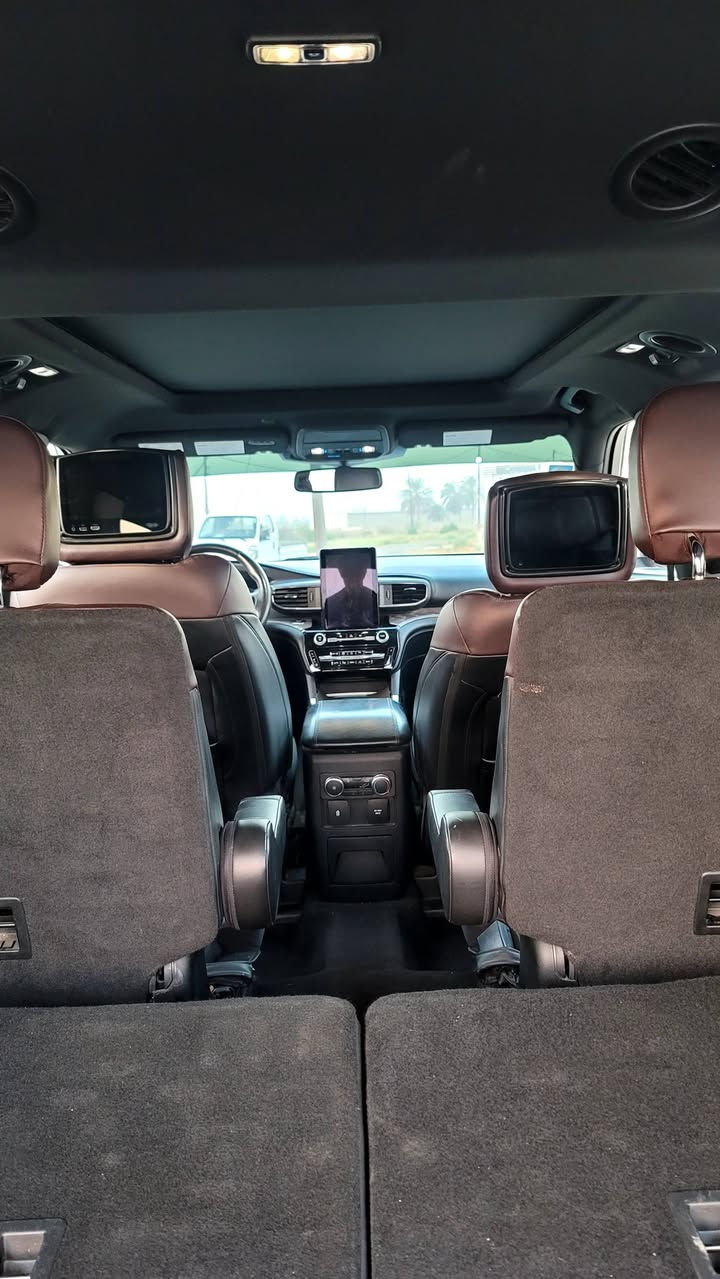 السلام عليكم
فورد اكسبلورر بلاتنيوم 2022 اعلى مواصفات ❤️‍🔥
محرك 6 سلندر 3000 توين تيربو 400 حصان 🔥
دفع خلفي 
مودات القيادة 🥶 6 (السحب والسبورت والعادي والاقتصادي والطرق الوعرة و مال ثلج زلق)🛫
قيادة ذاتية و أوامر صوتية ومانعة🗣️ الاصطدام ابريك تلقائي 
امامي وخلفي والركن التلقائي 
كامرة 360 وحساسات امامية خلفية وجانبية 📸
شاشة تسلا  شاشات عدد 3 تحكم بالتبريد خلفي 3 قطع تبريد 
بانوراما 
ورادار واشارات بالمري 
شحن لاسلكي و كار بلي 
كير ماوس 
مقاعد 6 راكب منفصلة VIP
كشنات 💺امامي  تدفئة و  تبريد و مساج 
كشنات خلفية تدفئة وكشنات خلفية كهرباء.
فيها نظام باسورد🔐 تفتح وتقفل السيارة على الرمز في باب السائق  سايد بريك بصمة 
بصمة جميع الأبواب
تايرات جديدة ،فرممة جديدة، لايتات اصلية جديدة شاديلها زينون ، ادامة على السيارة كاملة بدون نقص.(كل غراضها أصلية )
💵السعر  270 $ورقة $
📣بيها تبديل جاملغ ودعامية نفس اللون بدون صبغ فقط
الموقع بغداد  .
رقم شاصي:1FM5K7HC4NGA21872
للأستفسار:***********
***********
