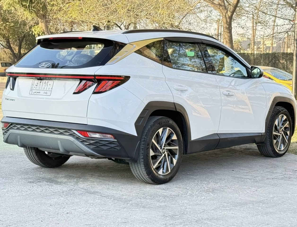 السلام عليكم 
توكسان خليجي 2024 بغداد باسمي 
المواصفات.  بصمه.  جنطه كهربا / كشن كهرباء / فول تحكمات. /  شاشه كامره / 
ببان بصمه. / اشاير بلمره / هندك بريك دكمه /  تجي مواصفات الفول عدا البنروما  ماشيه 61  Km

عنوان بغداد العطيفيه: 📍📍

للاستفسار :: ***********
