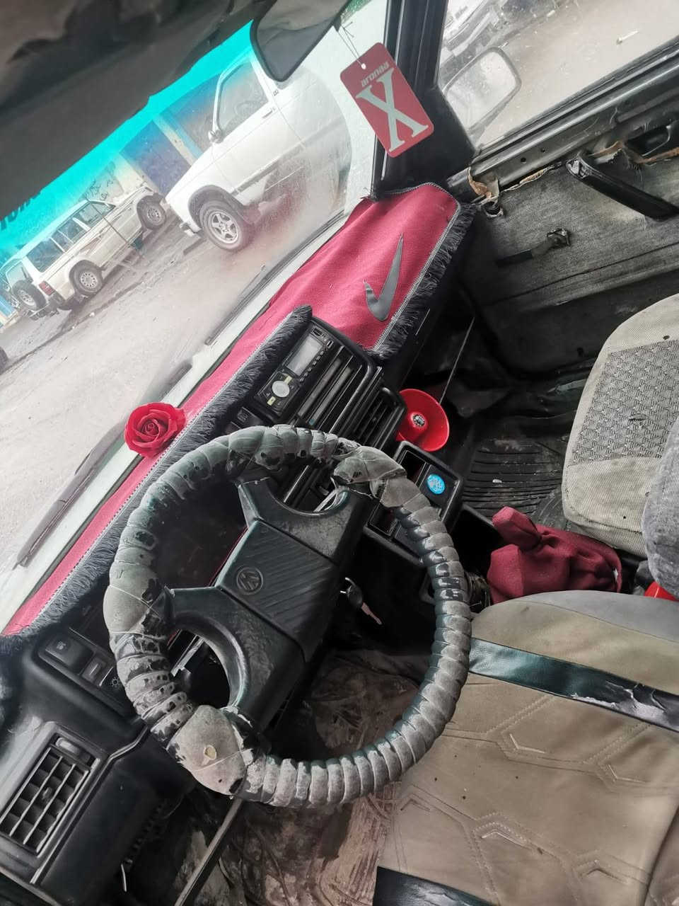 سياره كولف جيته رقم فحص صلاح دين موديل 88 سنويه خضره كير ومحرك قبل يومين طلعت من تعمير كابريتا جديده  شرعيه مكتوب بسنويه كياره معرف مكانو تجيك وكاله من الوكيل سعر 12وبيه مجال  ***********
