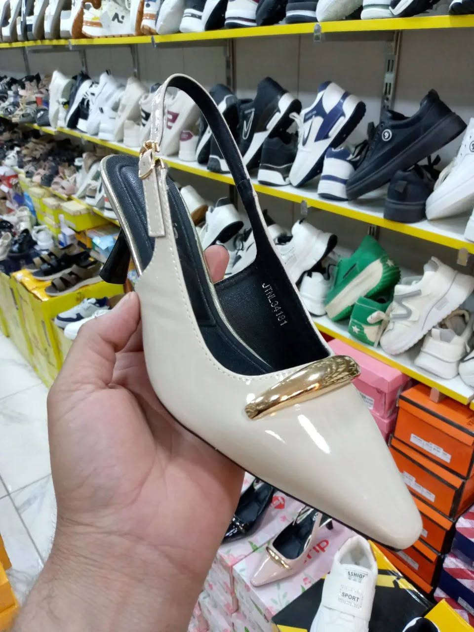 ب13 الف قياسات من 37 الى41 ديوانية, القادسية


**إذا كنت صاحب هذا الإعلان وتريد حذفه لأي سبب، رجاءا أرسل رسالة إلى الدعم الفني**