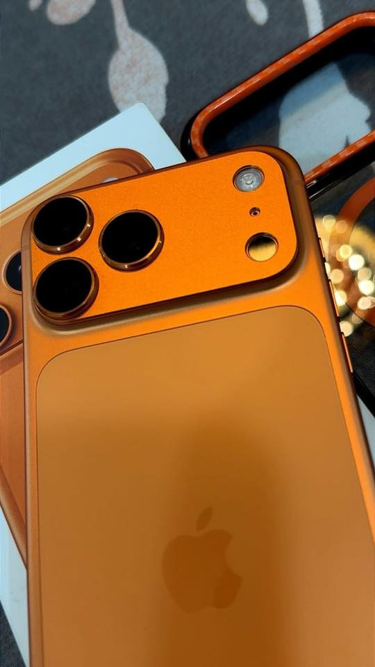 السلام عليكم

17 برو. ماكس 256  ايسيم 

بطاريته 100  نظافته 100. ملحقاته كامله لاصق شاشه وكامره وحافظه سعره 1450 الف قفل 🔐 مكاني البصره القرنه ‭ 

‭0786 698 2321‬
