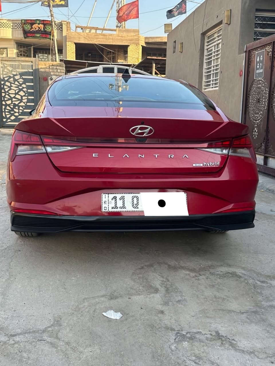 السلام عليكم
النترا 2023 hybrid(blue) 
موصفات السيارة 
قياده ذاتيه 
تحديد مسار
مثبت سرعة
رادار امامي خلفي وجانبي
كشنات تدفئة الامامية
شاشة ابل كار بلي واندرويد اوتو 
شاشة اعطال دجتل 
سيارة هواي بيها موصفات حلوة
حادثه مثل ما موضح بل صور علماً ان السيارة ليبل واحد ولا قطعة مفتوحة البنيد فقط تصليح وبلعراق صار بيعا بارد شي قليل بلجنطة مثل ما موضح بلصورة والدعامية الخلفية مصبوغة فقط سيارة خير من الله محرك 1600 هايبرد تبريد خير من الله 
السعر 14.000$ 
للاستفسار اتصل على رقم 
***********
+تحويل ثاني يوم مباشرة
