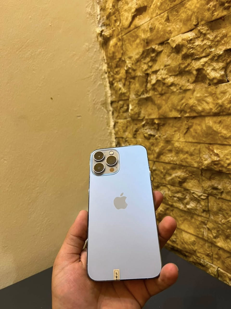 السلام عليكم
iPhone 13 Pro Max  📲
الون : بحري 🐳
ذاكره : 256 ‼️
بطاريه : 92 🔋 ملاحظه ‼️البطاريه مرفوعه‼️
جهاز اي قطعه ممبدله بي جهاز بلادي 
جهاز كلش جديد فوك متتصور انضف من الصور 
السعر 660 
*********** 📞
