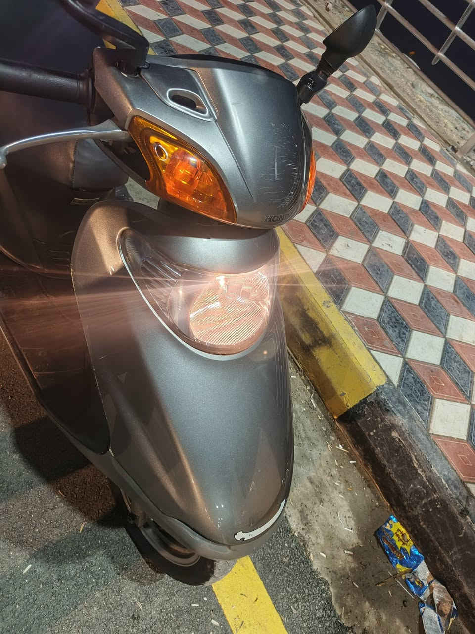 سلام عليكم دراجه ياباني للبيع مكفوله كفاله  عامه  بكاني كوت حي الجهاد للستفسار اتصال عله الرقم ***********
